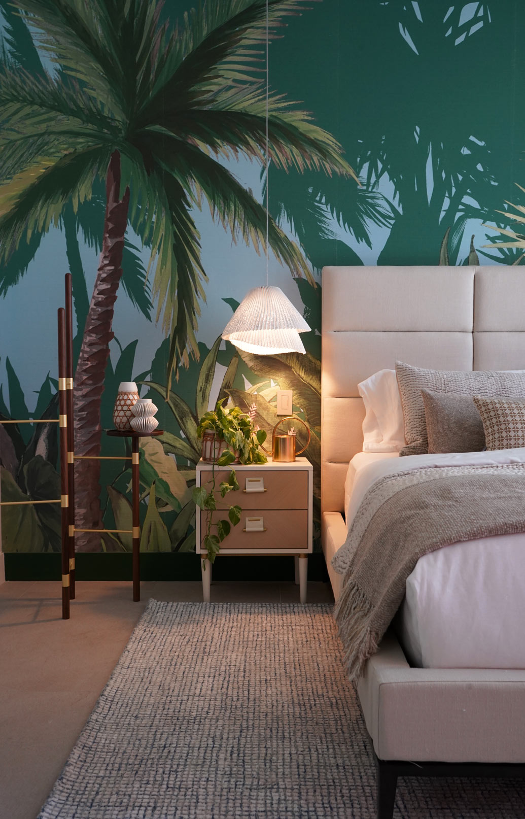 A Tropical Resort-Inspired Guest Room Design