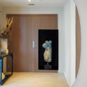 A Modern & Elegant Condo Foyer Design