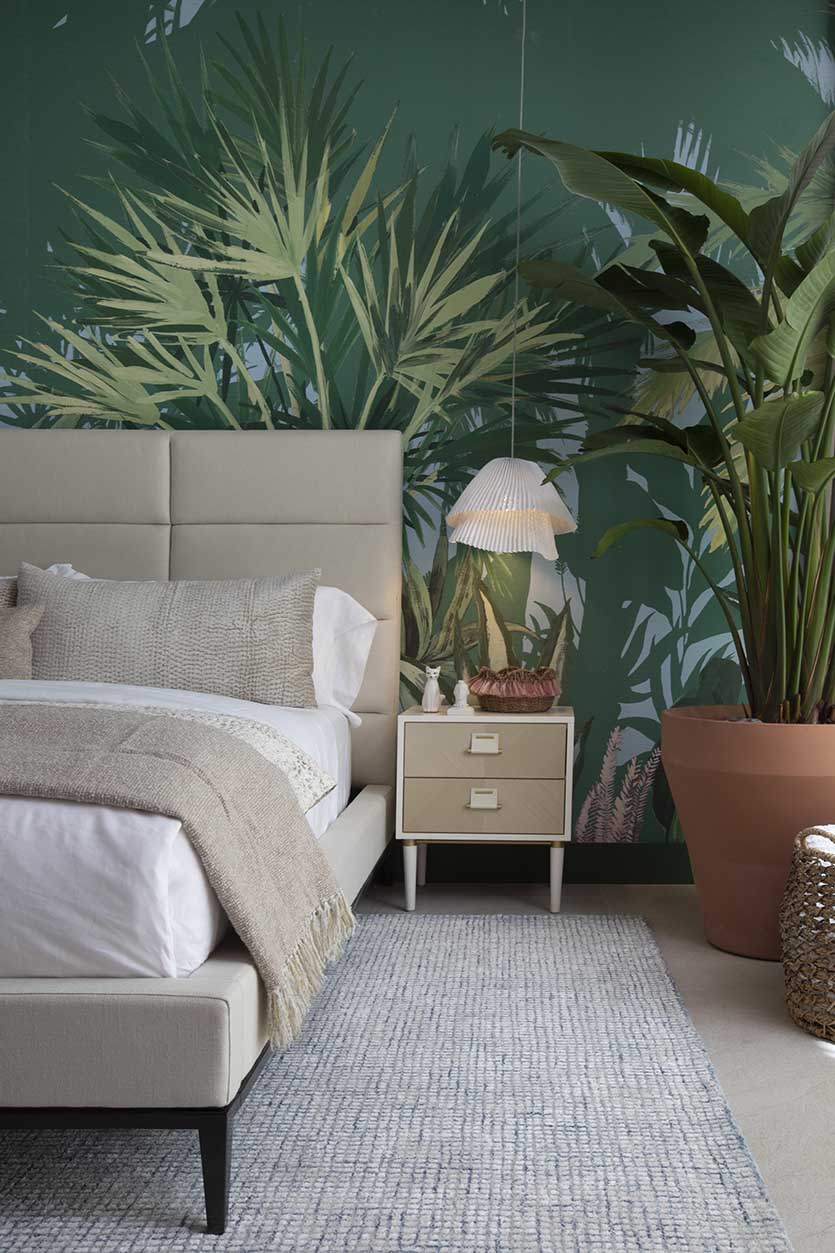 green wall bedroom decoration