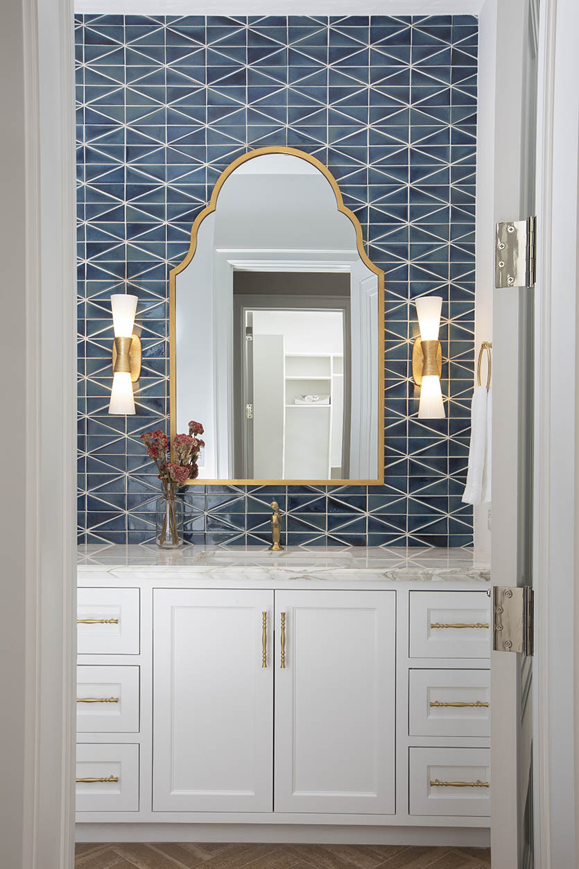 Sophisticated Traditional Bathroom with Blue Tile