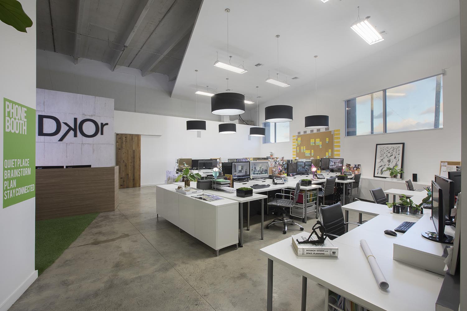 LinkedIn's New IA-designed Production Center Is a Creative Studio for the  Post-COVID Era | I+S Design