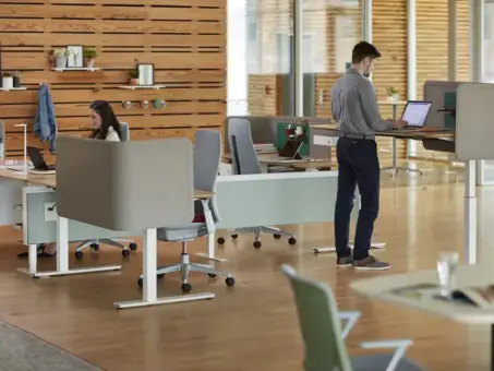 Workplace Design Trend: Height Adjustable Desks