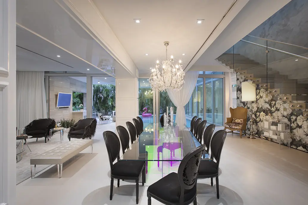 Contemporary dining room ideas by Miami designers with glass tables